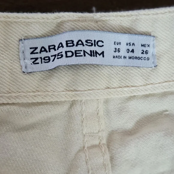 Zara Basic Embroidered Denim Shorts Z1975 Size 04 - Picture 5 of 9